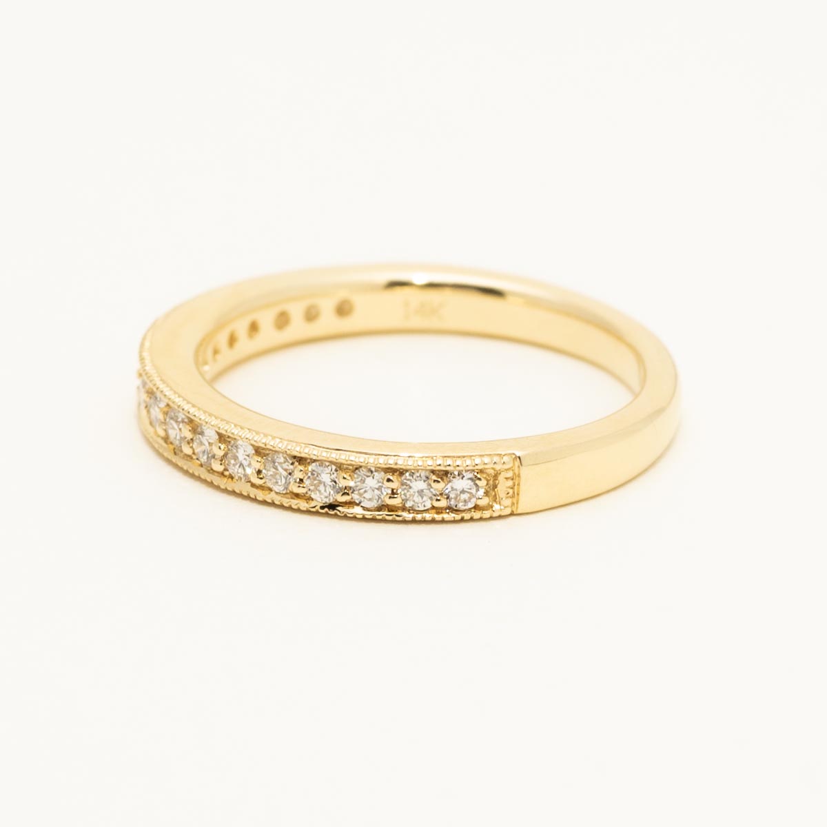 Diamond Milgrain Channel Band in 14kt Yellow Gold (1/3ct tw)