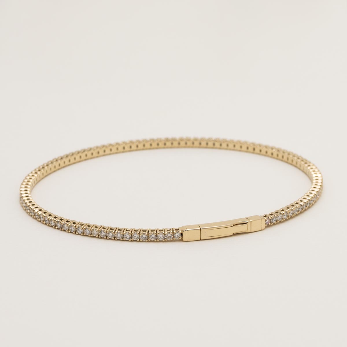 Diamond Flexible Bangle Bracelet in 14kt Yellow Gold (1 1/2ct tw)
