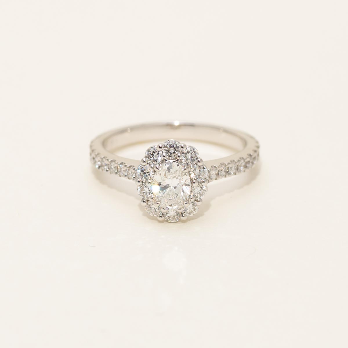 Oval Diamond Halo Engagement Ring in 14kt White Gold (1ct tw)