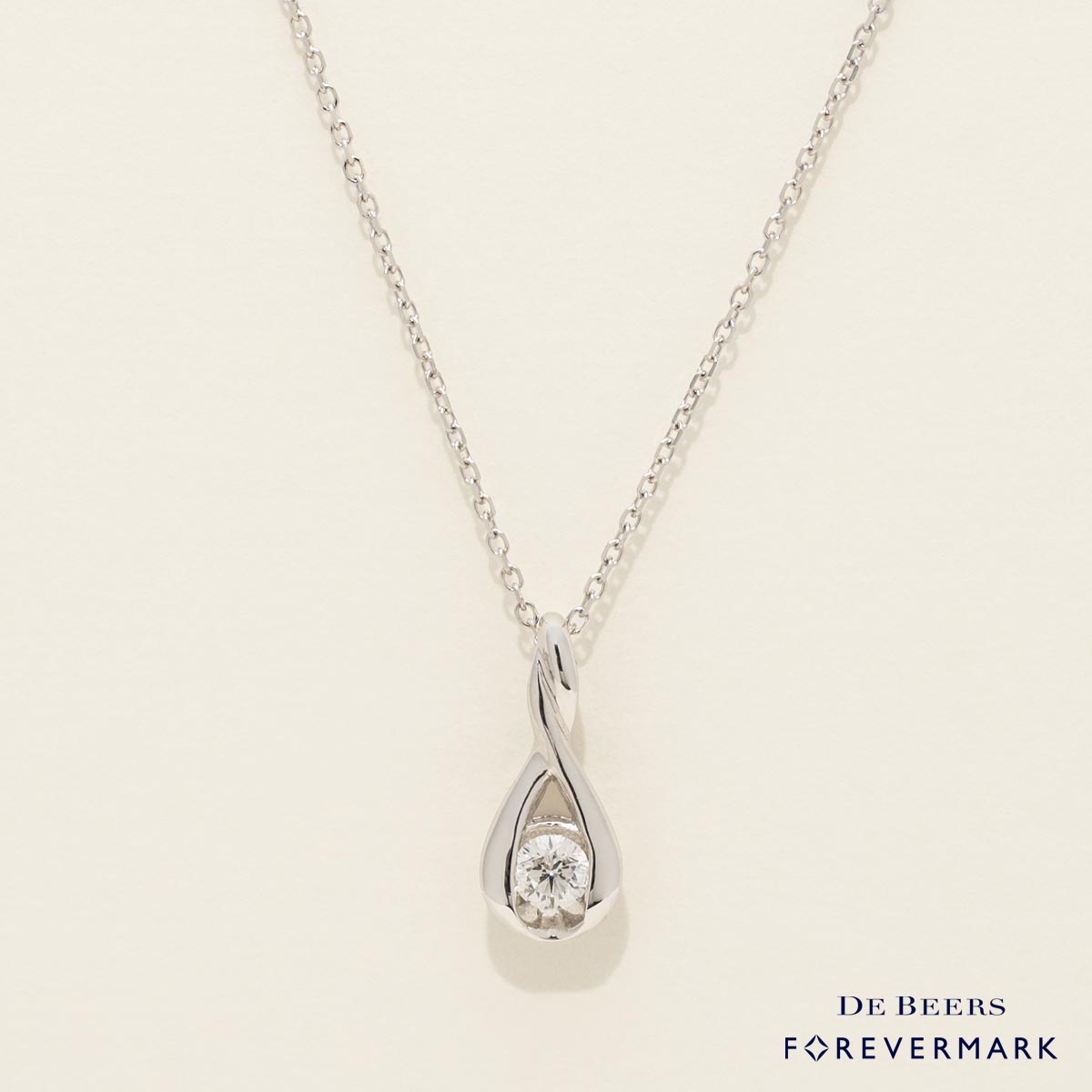 De Beers Forevermark Diamond Necklace in 18kt White Gold (1/7ct)