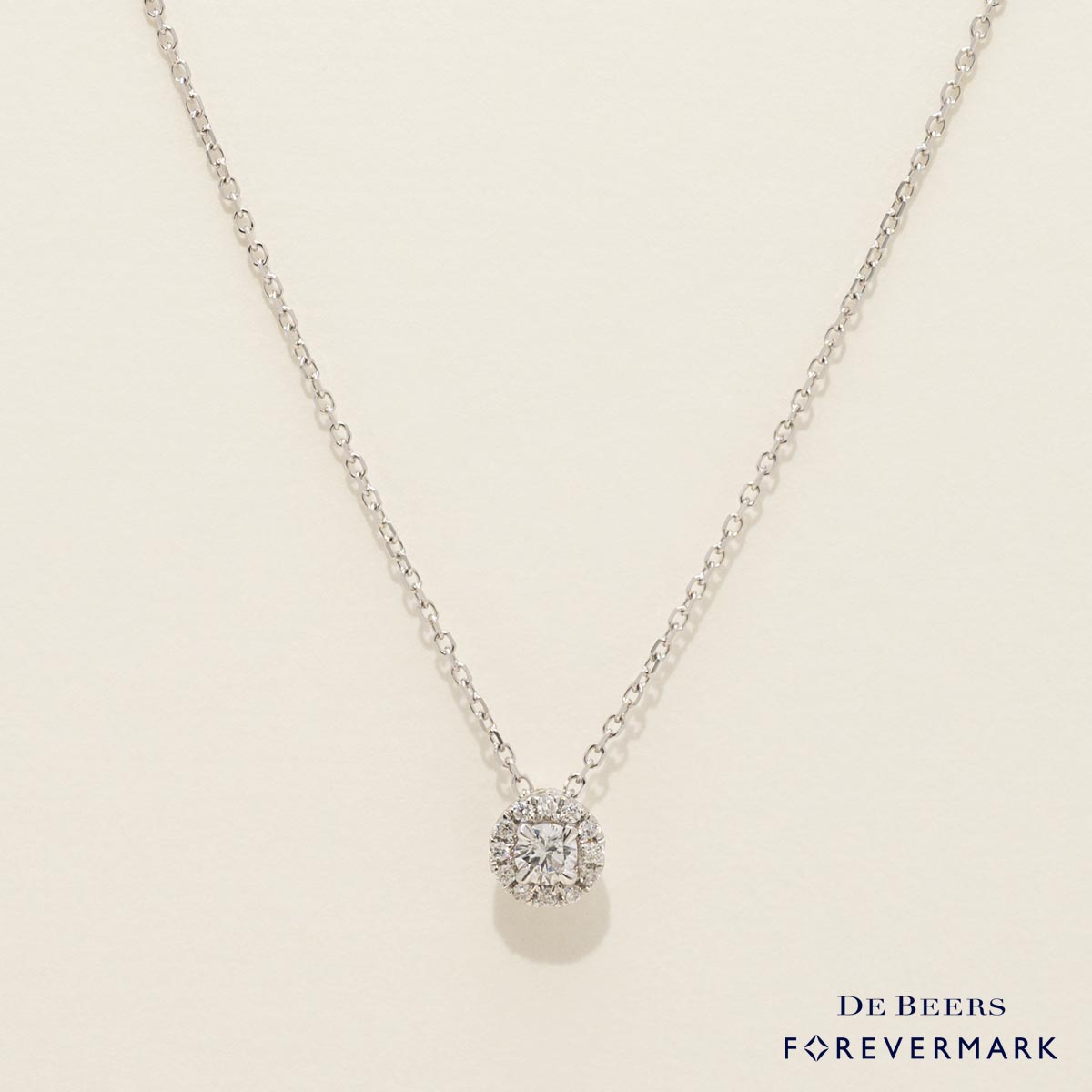 De Beers Forevermark Center of my Universe Diamond Halo Necklace in 18kt White Gold (1/10ct tw)