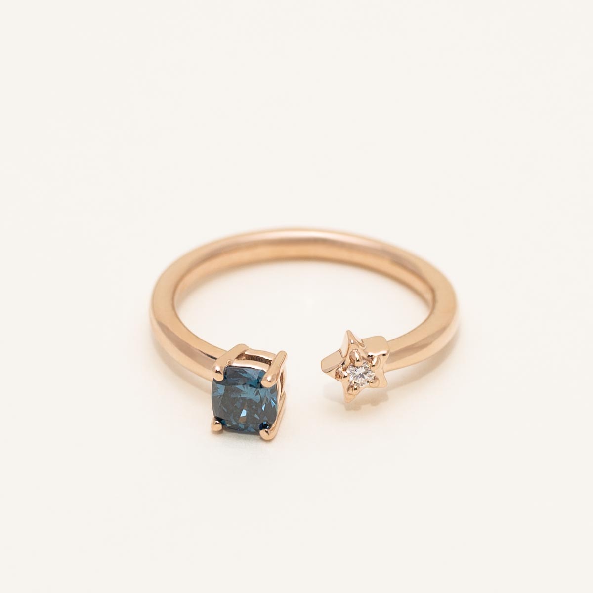 Cushion Cut Blue Diamond Star Ring in 14kt Rose Gold (3/8ct tw)
