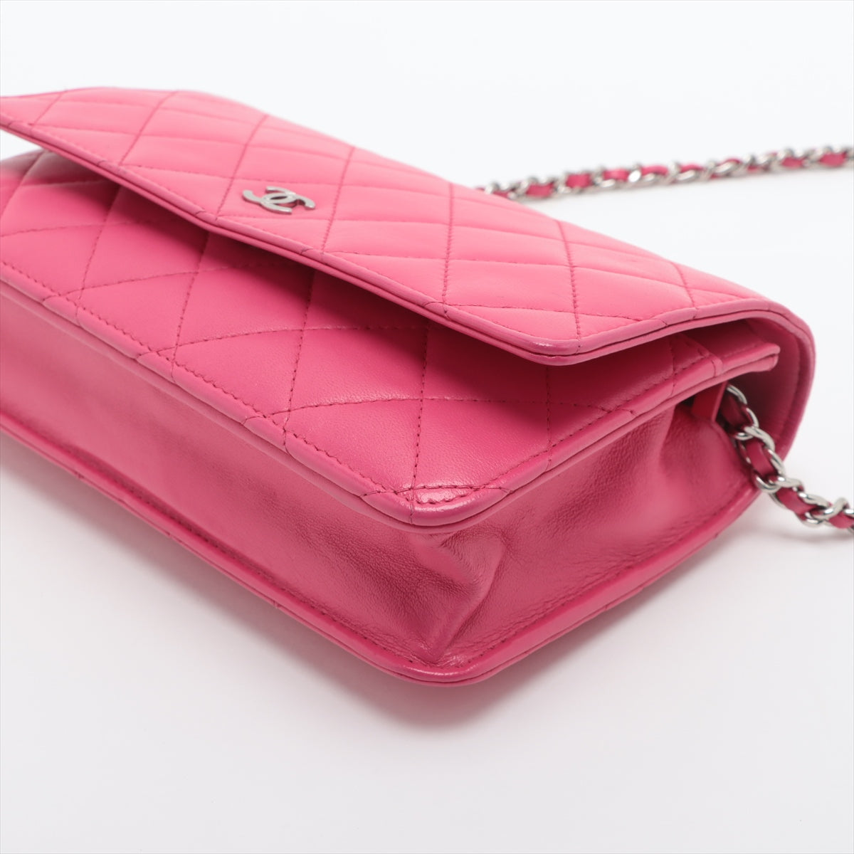 Pre Owned Chanel Pink Lambskin Quilted Wallet on Chain