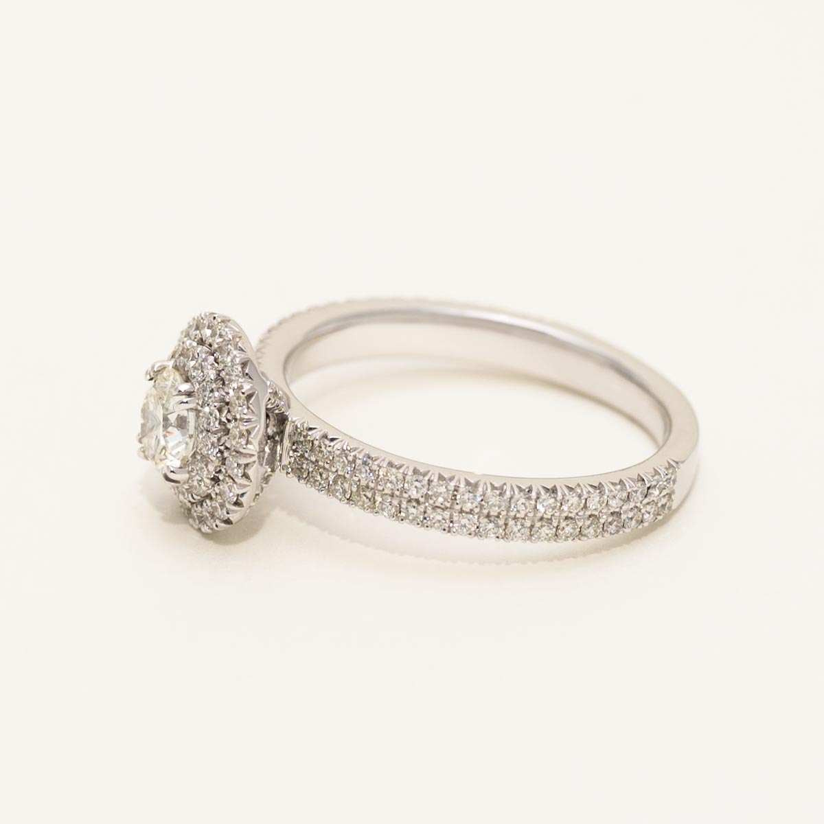 Diamond Halo Engagement Ring in 14kt White Gold (1ct tw)