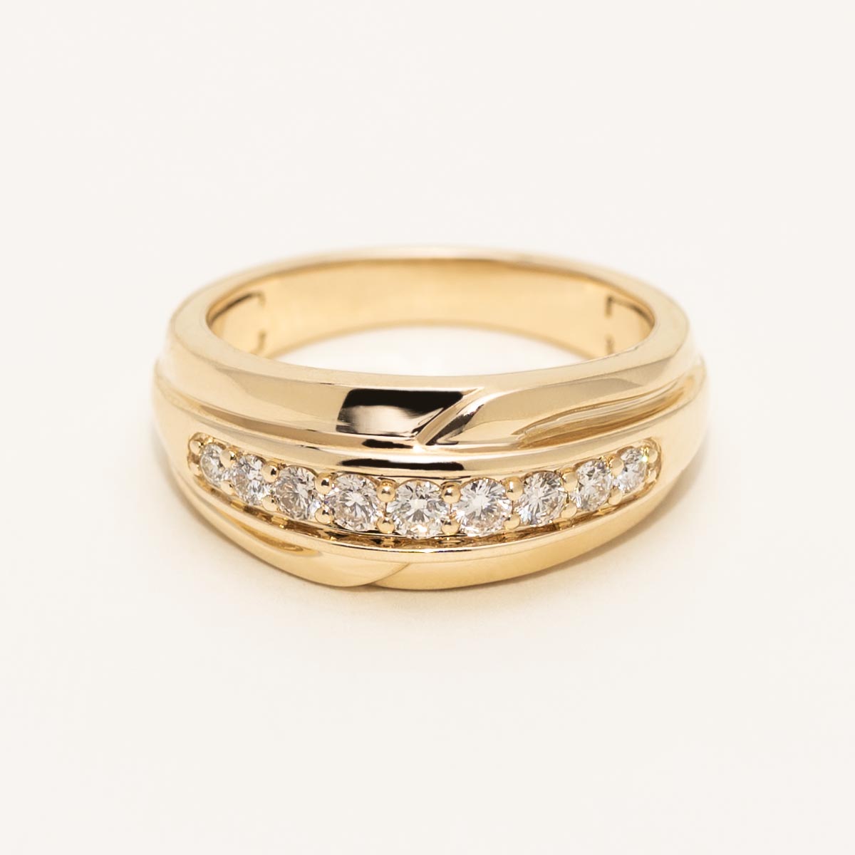 Mens Diamond Band in 10kt Yellow Gold (1/2ct tw)