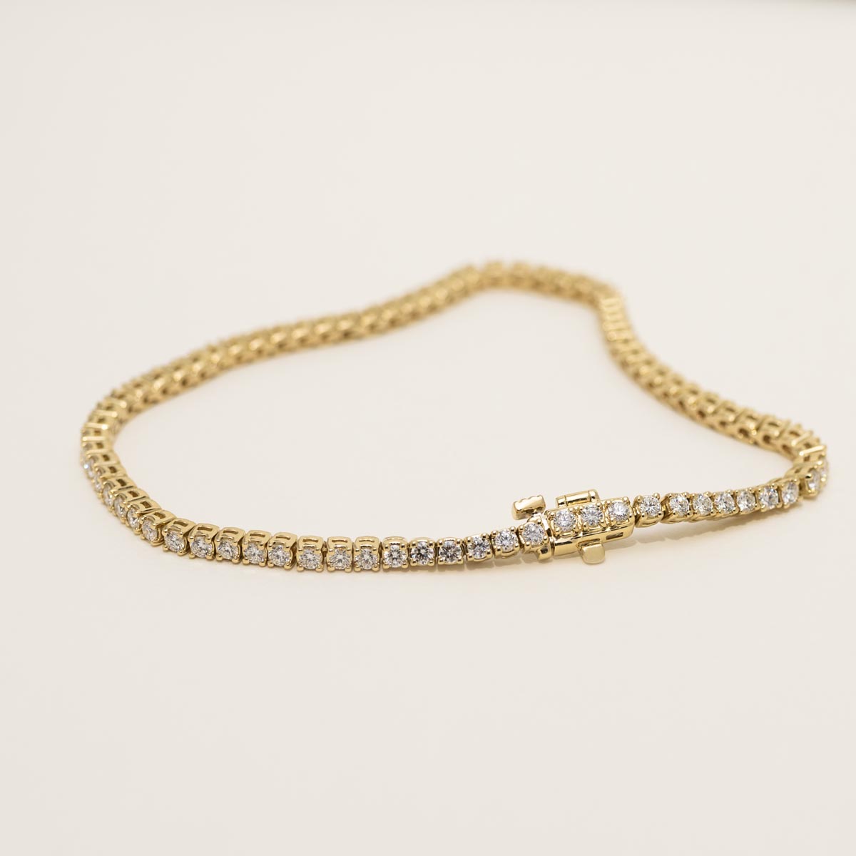 Diamond Tennis Bracelet in 18kt Yellow Gold (2ct tw)