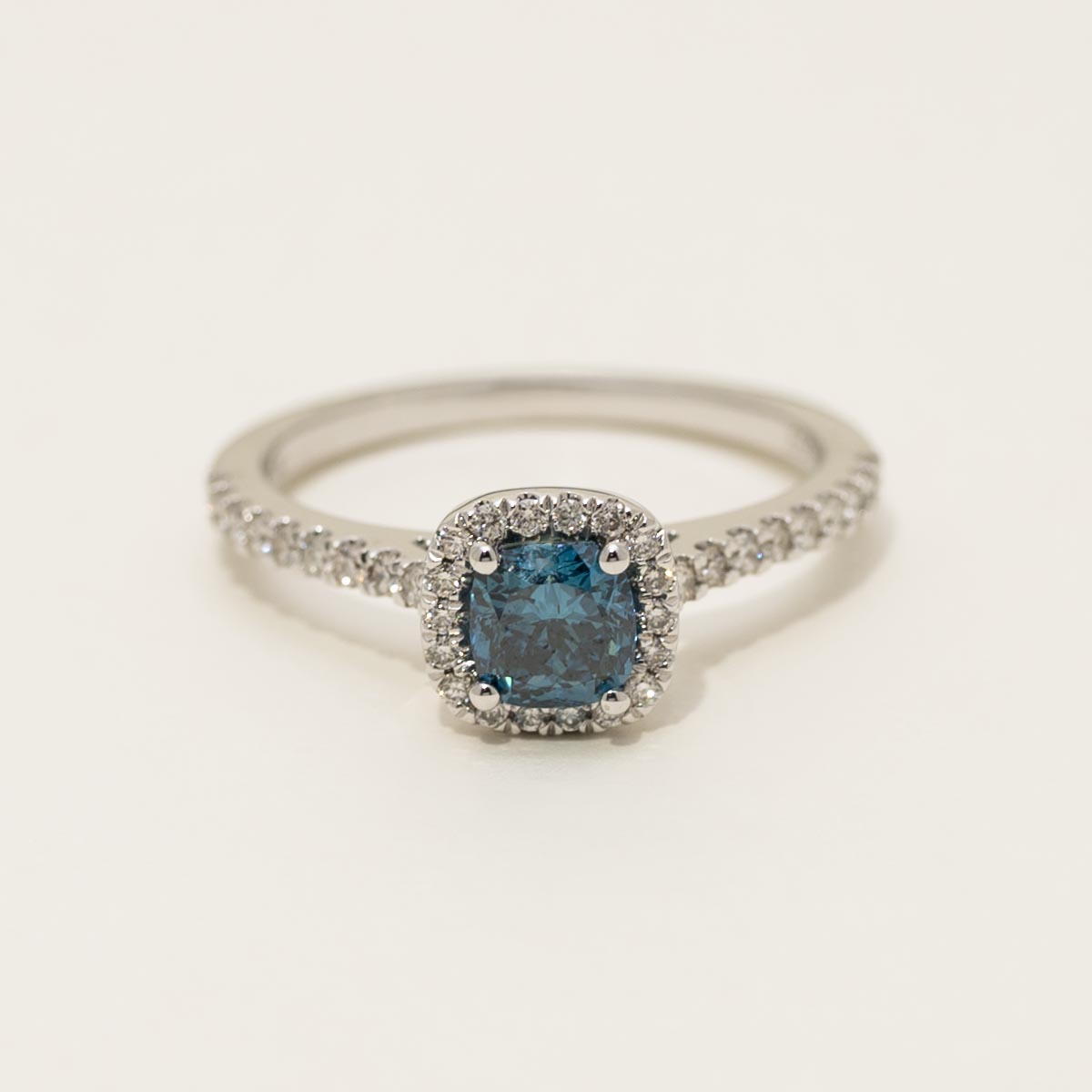 Cushion Blue Diamond Halo Engagement Ring in 14kt White Gold (3/4ct tw)