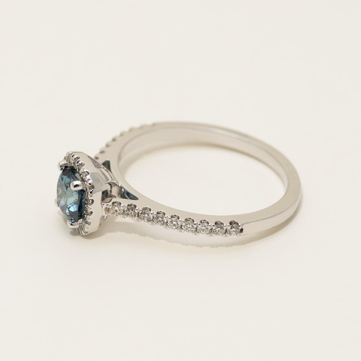Cushion Blue Diamond Halo Engagement Ring in 14kt White Gold (3/4ct tw)