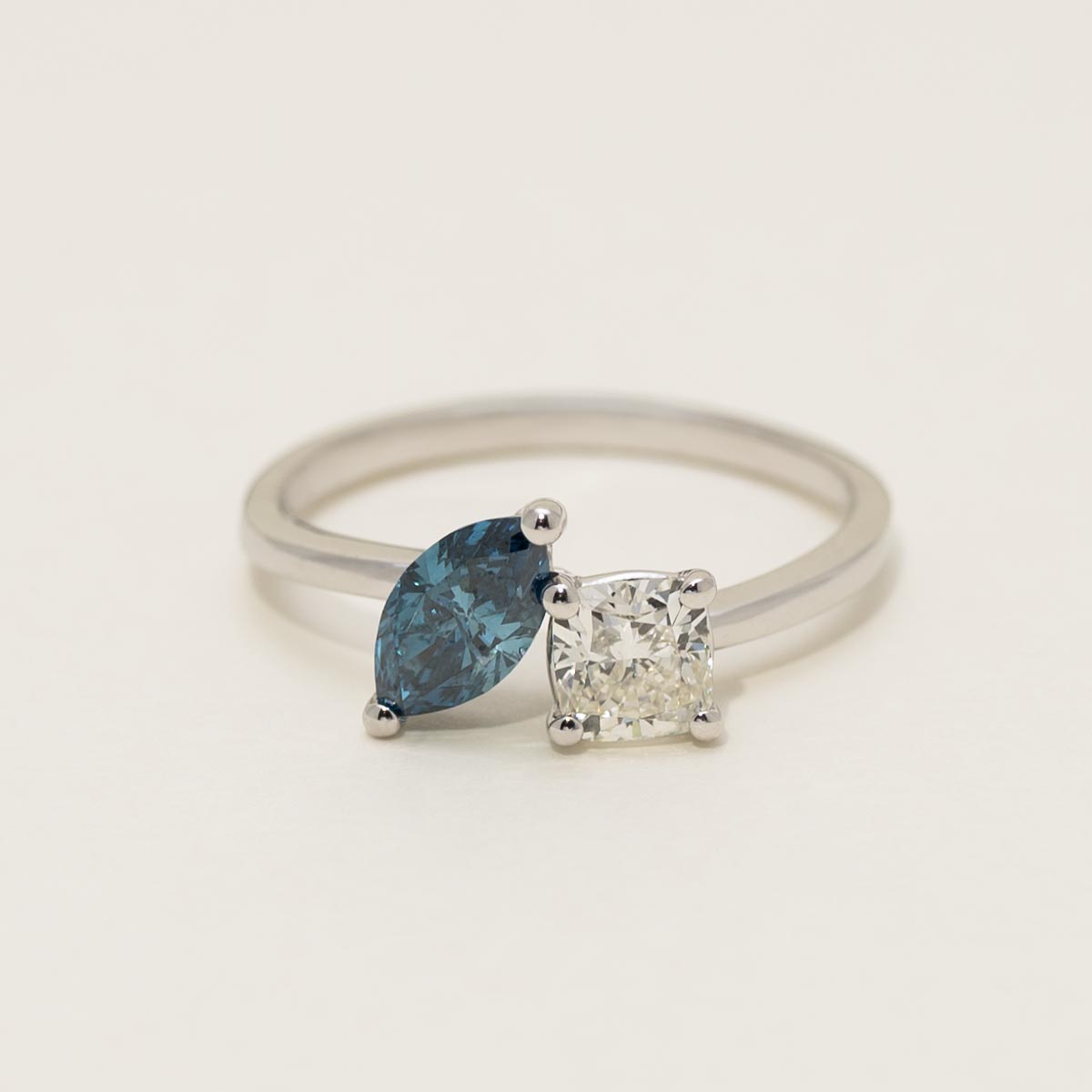 Blue Marquise and White Cushion Diamond Ring in 14kt White Gold (1ct tw)