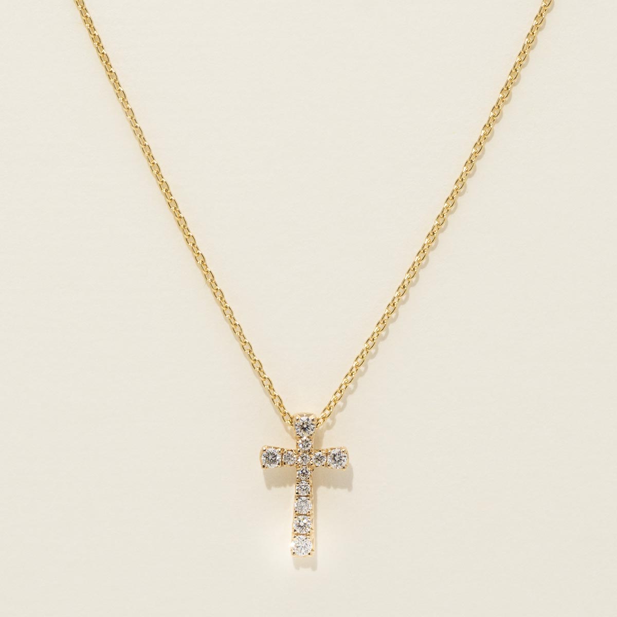 Diamond Cross Necklace in 14kt Yellow Gold (1/10ct tw)