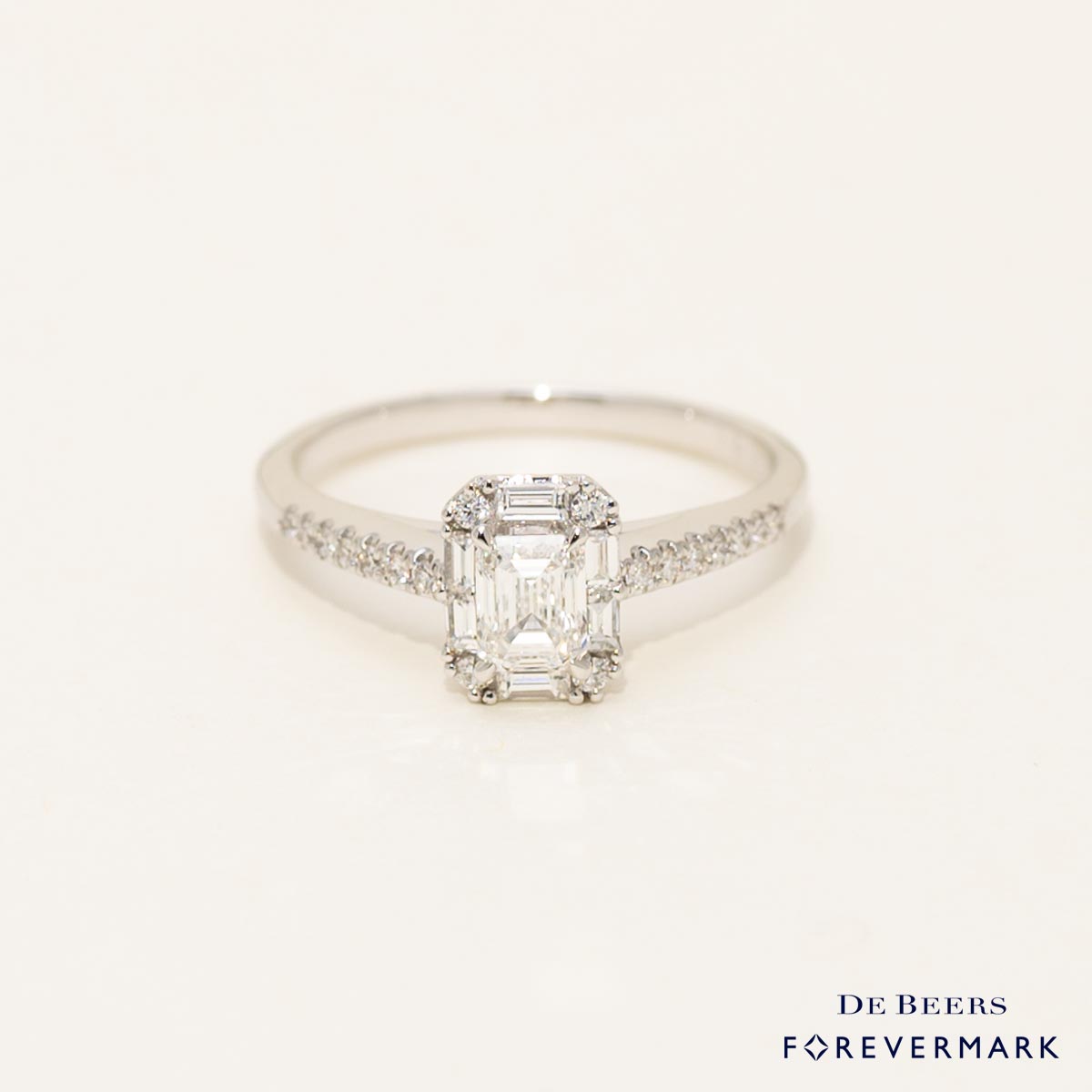 De Beers Forevermark Emerald Cut Diamond Engagement Ring in 14kt White Gold (3/4ct tw)