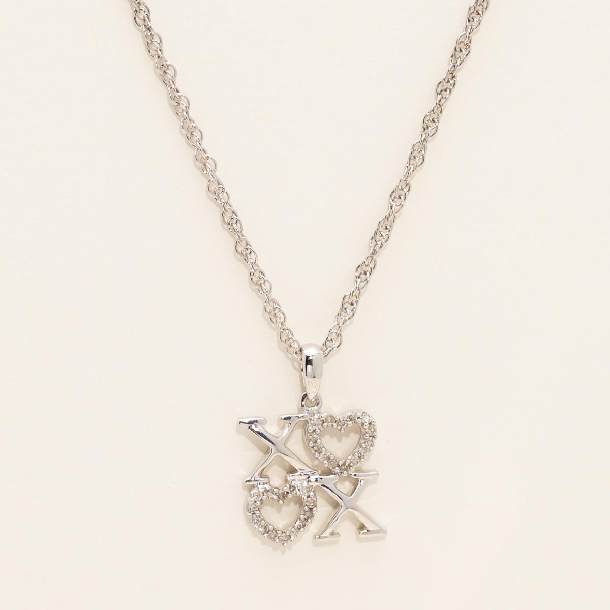 Diamond X O Necklace in Sterling Silver (1/10ct tw)