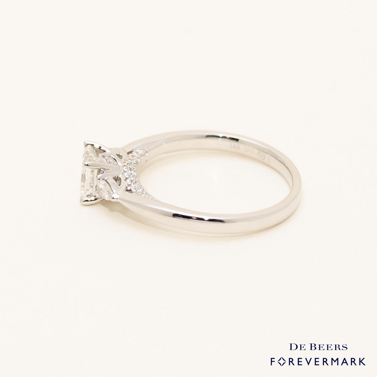 De Beers Forevermark Princess Cut Diamond Three Stone Engagement Ring in 14kt White Gold (3/4ct tw)