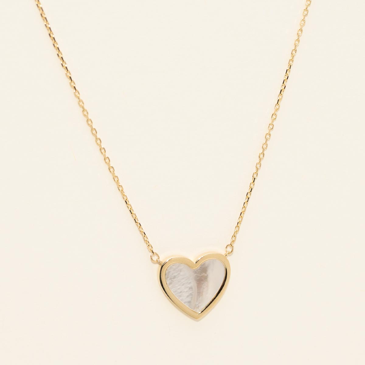 Heart Shape Mother of Pearl Bezel Necklace in 14kt Yellow Gold