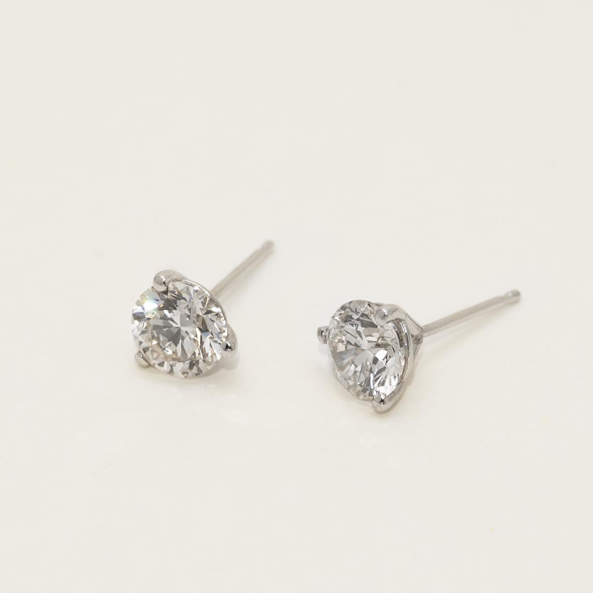 Diamond Martini Style Stud Earrings in 14kt White Gold (4ct tw)
