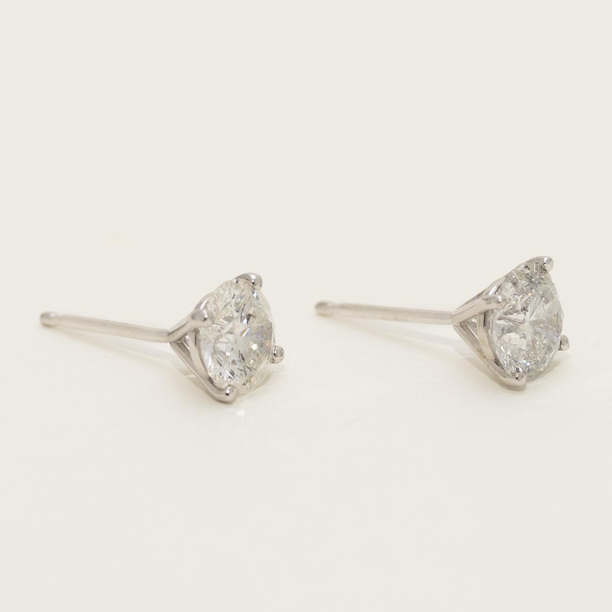 Diamond Martini Style Stud Earrings in 14kt White Gold (1 5/8ct tw)