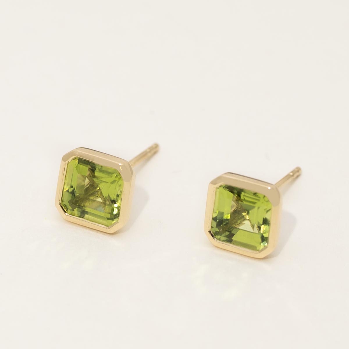 Asscher Peridot Bezel Stud Earrings in 14kt Yellow Gold