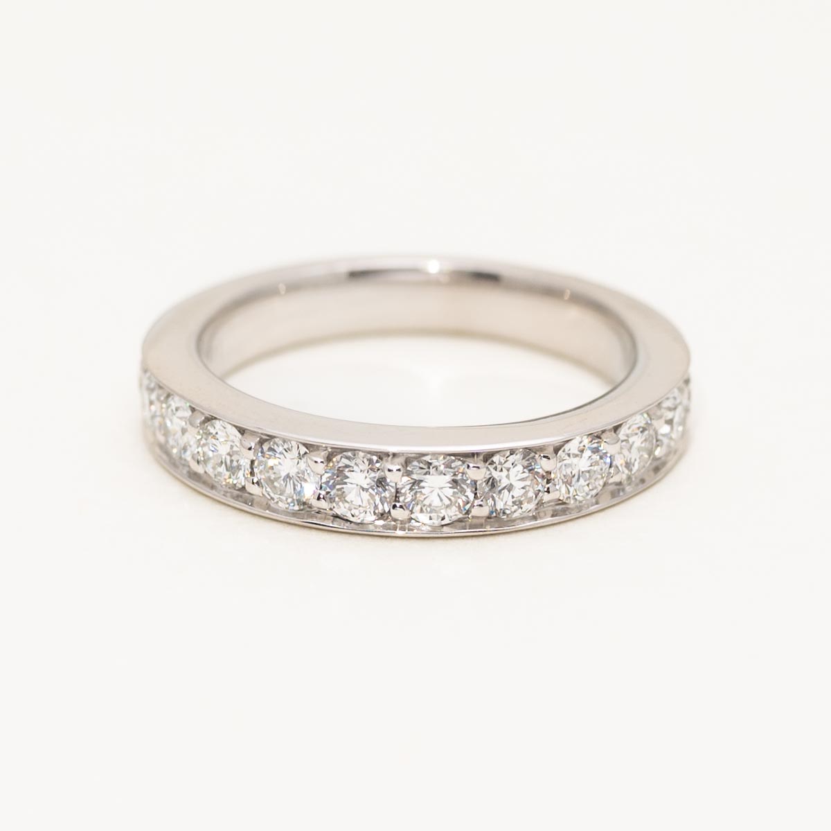 Diamond Wedding Band in 14kt White Gold (1ct tw)