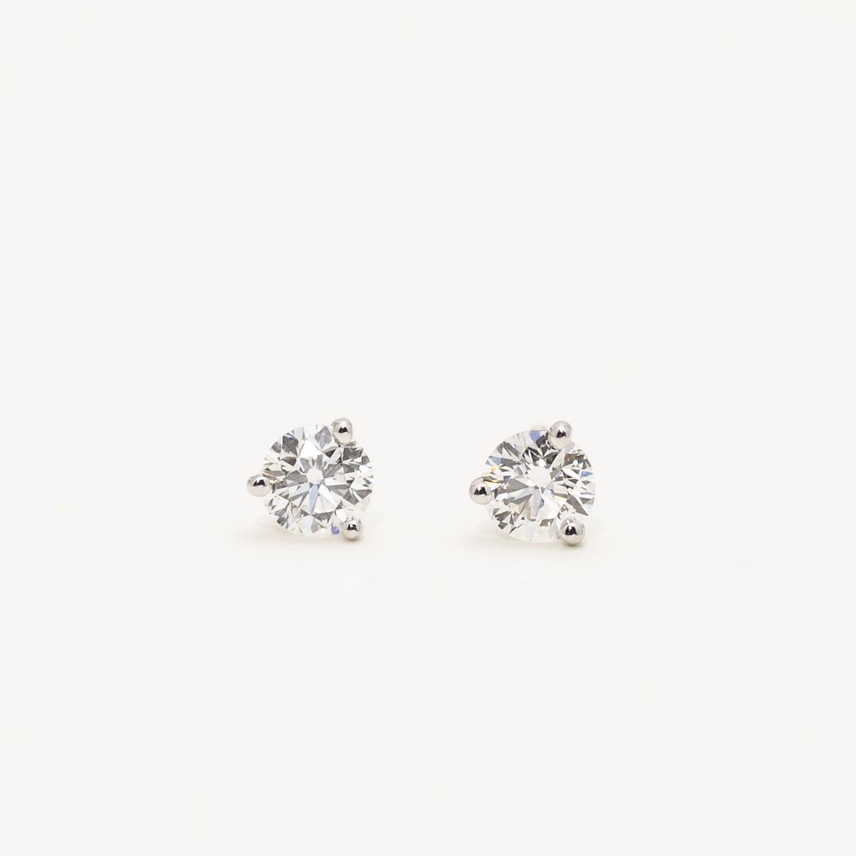 Forevermark Diamond Earrings in 18kt White Gold (7/8ct tw)