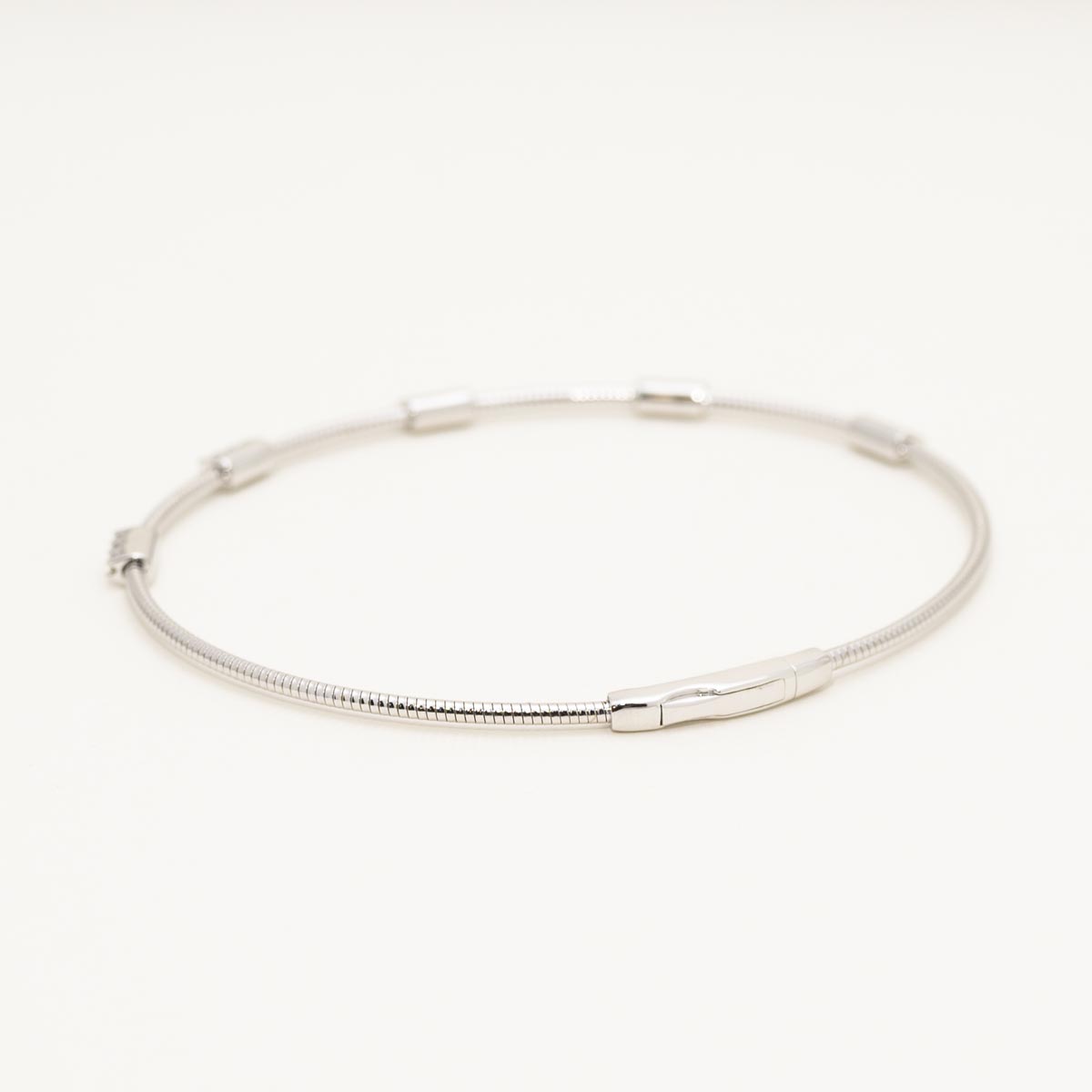 Diamond Flexible Bracelet in 14kt White Gold (15ct tw)