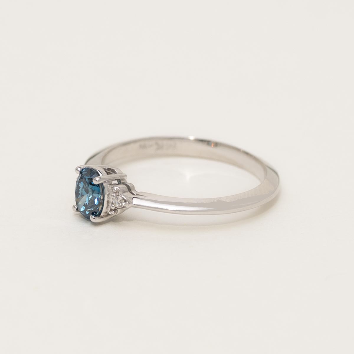 Oval Blue Diamond Ring in 14kt White Gold (3/8ct tw)
