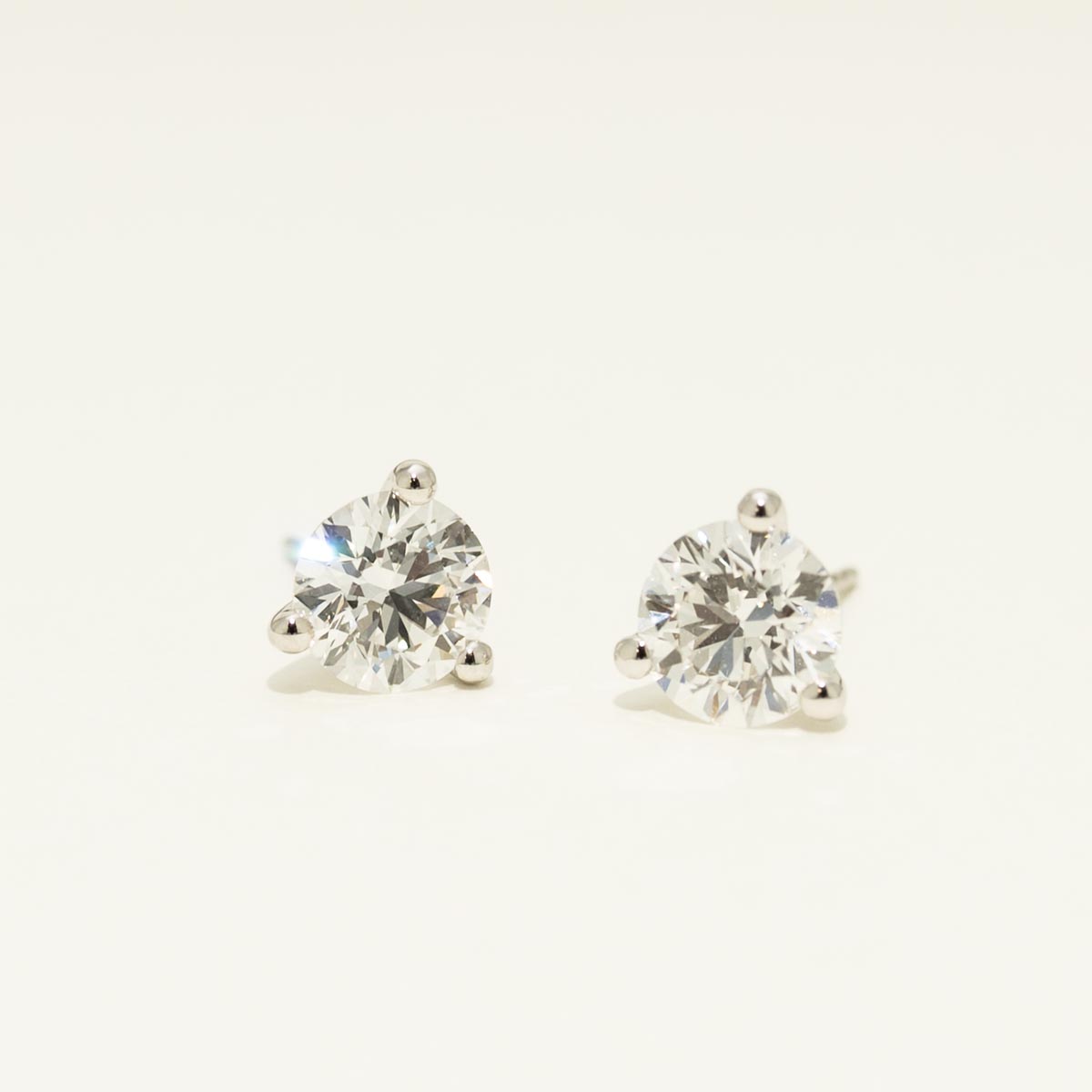 Lab Grown Diamond Stud Earrings in 14kt White Gold (2ct tw)