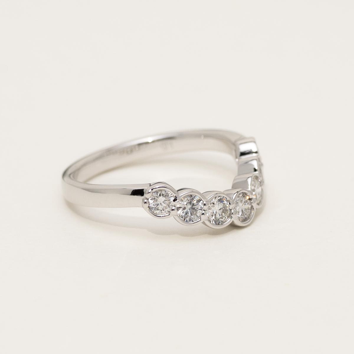 Diamond Bezel Curved Band in 14kt White Gold (3/4ct tw)