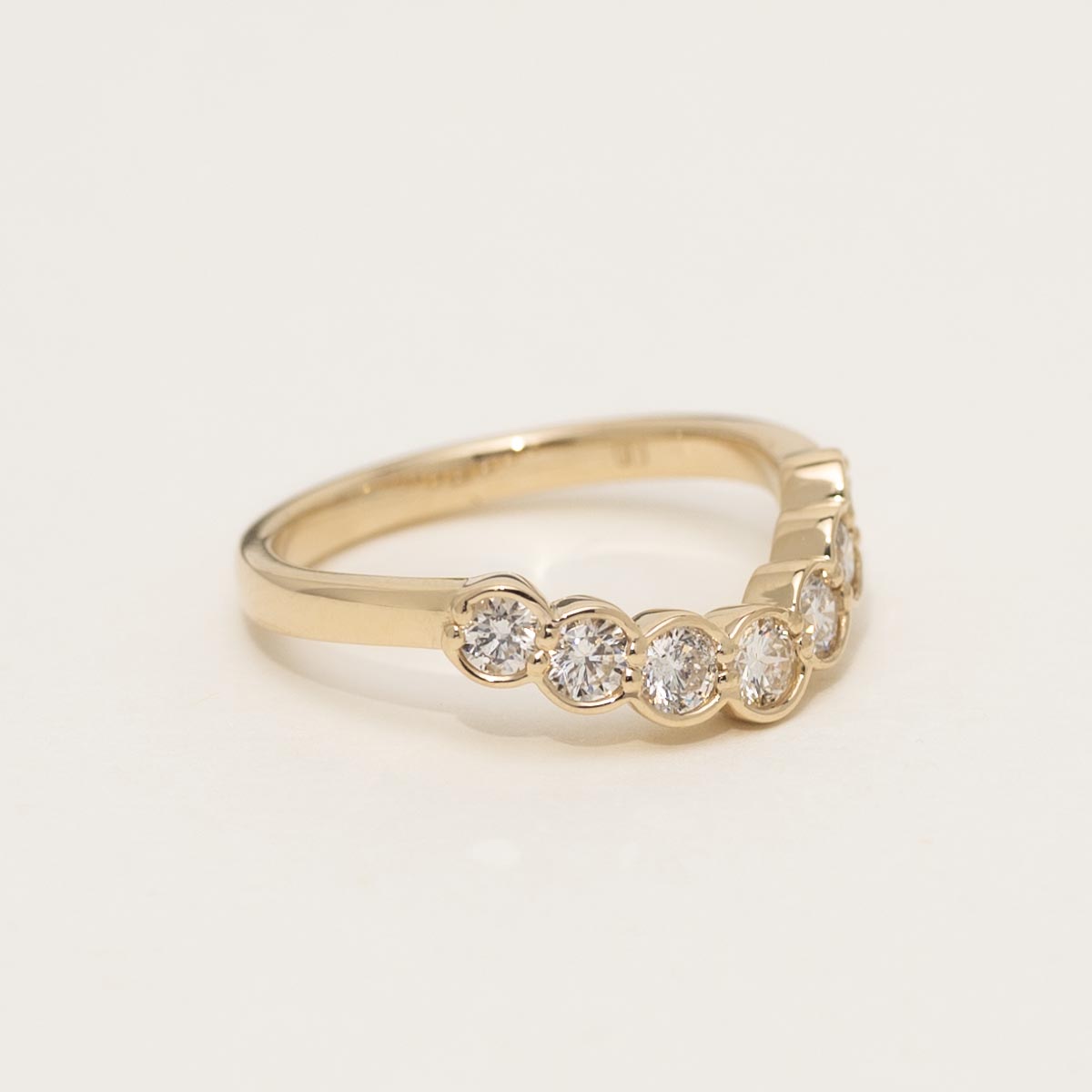 Diamond Bezel Curved Band in 14kt Yellow Gold (5/8ct tw)