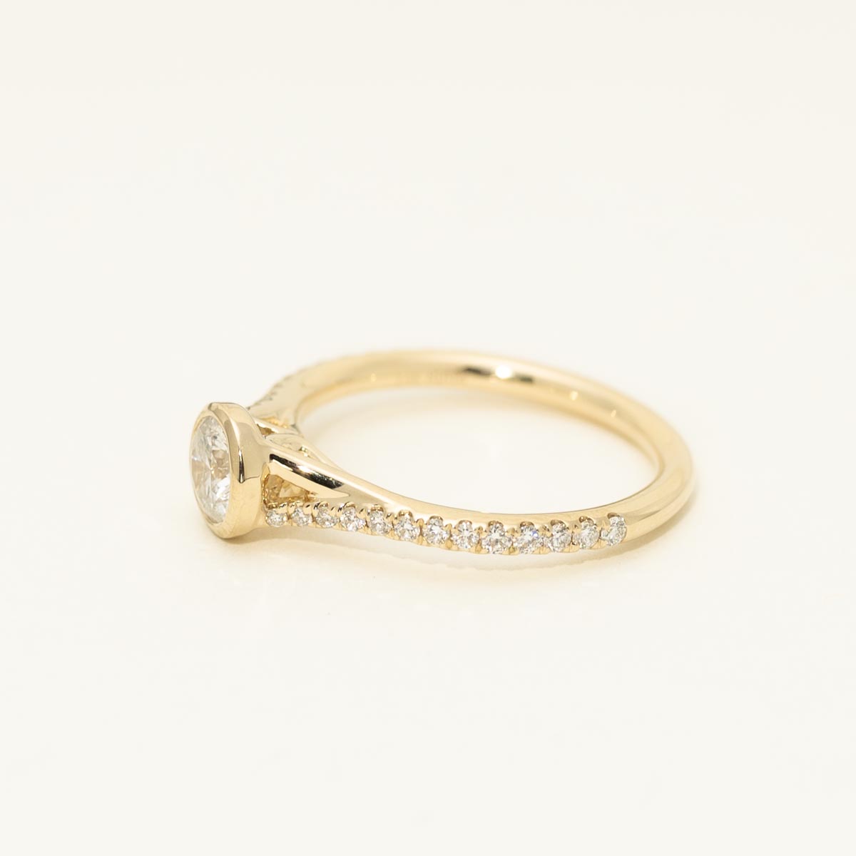 Northern Star Diamond Engagement Ring in 14kt Yellow Gold (3/4ct tw)