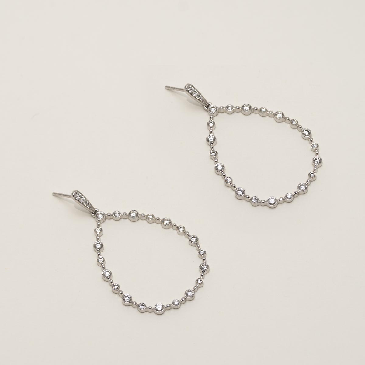Dabakarov Diamond Teardrop Earrings in 14kt White Gold (1 5/8ct tw)