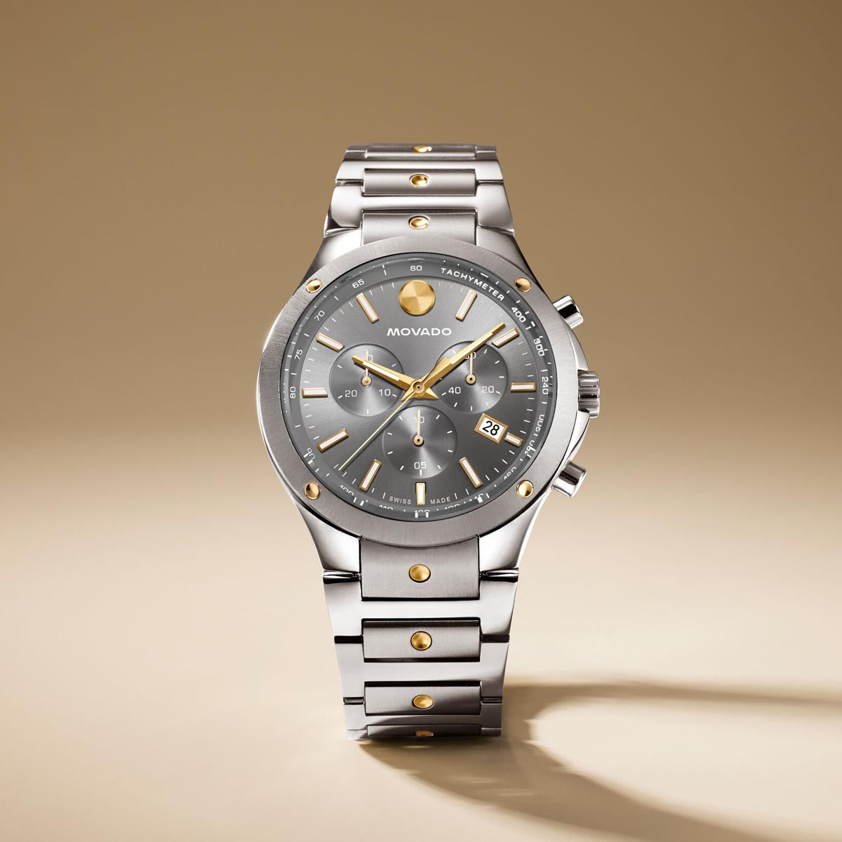 Movado SE Mens Chronograph Watch with Grey Dial and Stainless Steel and Gold Toned Bracelet (Swiss quartz movement)