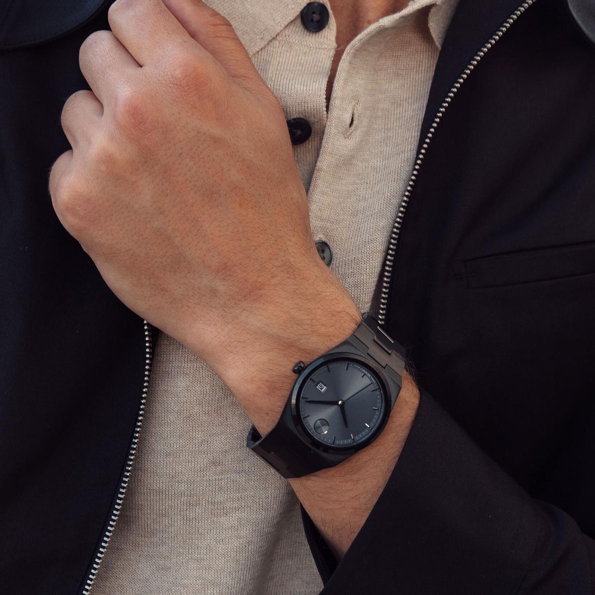 Movado Bold Quest Mens Watch with Black Dial and Black Ionic Plated Stainless Steel Bracelet (Swiss quartz movement)