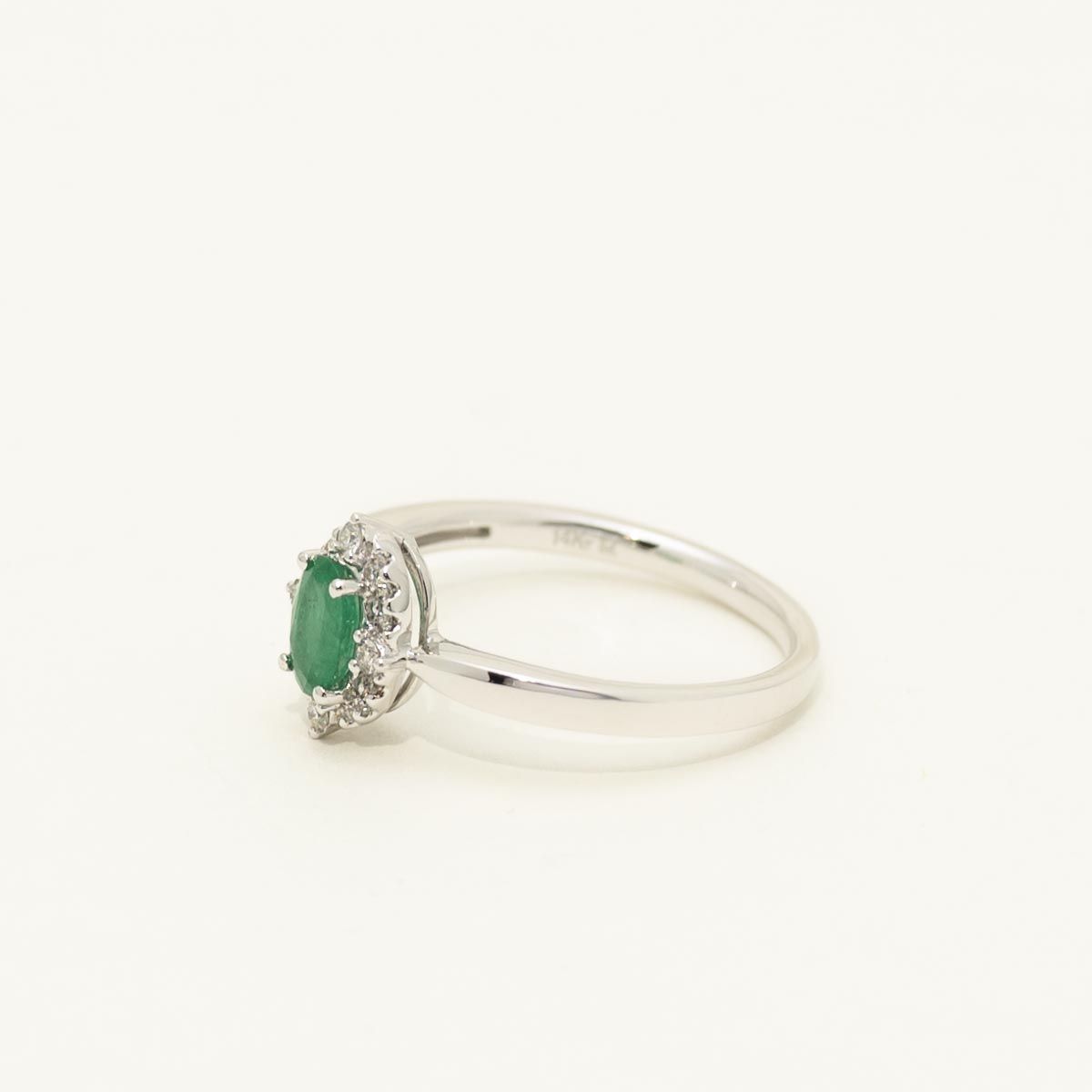 Oval Emerald Ring in 14kt White Gold with Diamonds (1/10ct tw)