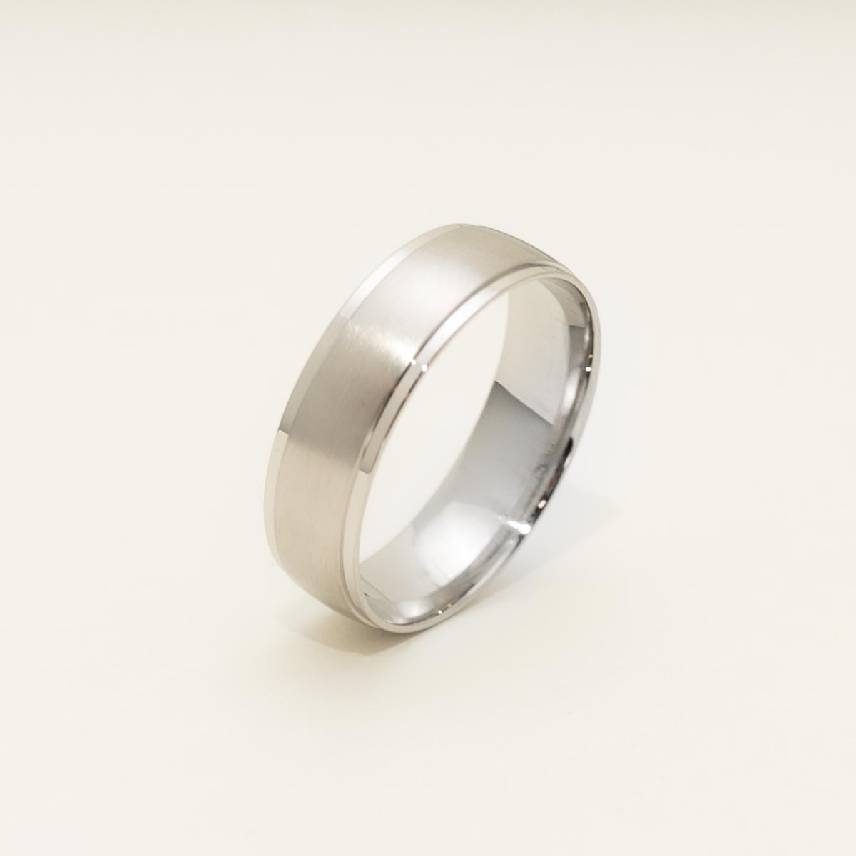 Mens Beveled Edge Wedding Band in Platinum (4.5mm)