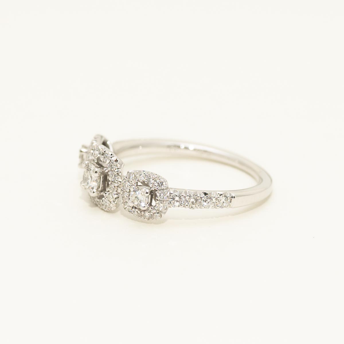 Three Stone Diamond Engagement Ring in 14kt White Gold (3/4ct tw)