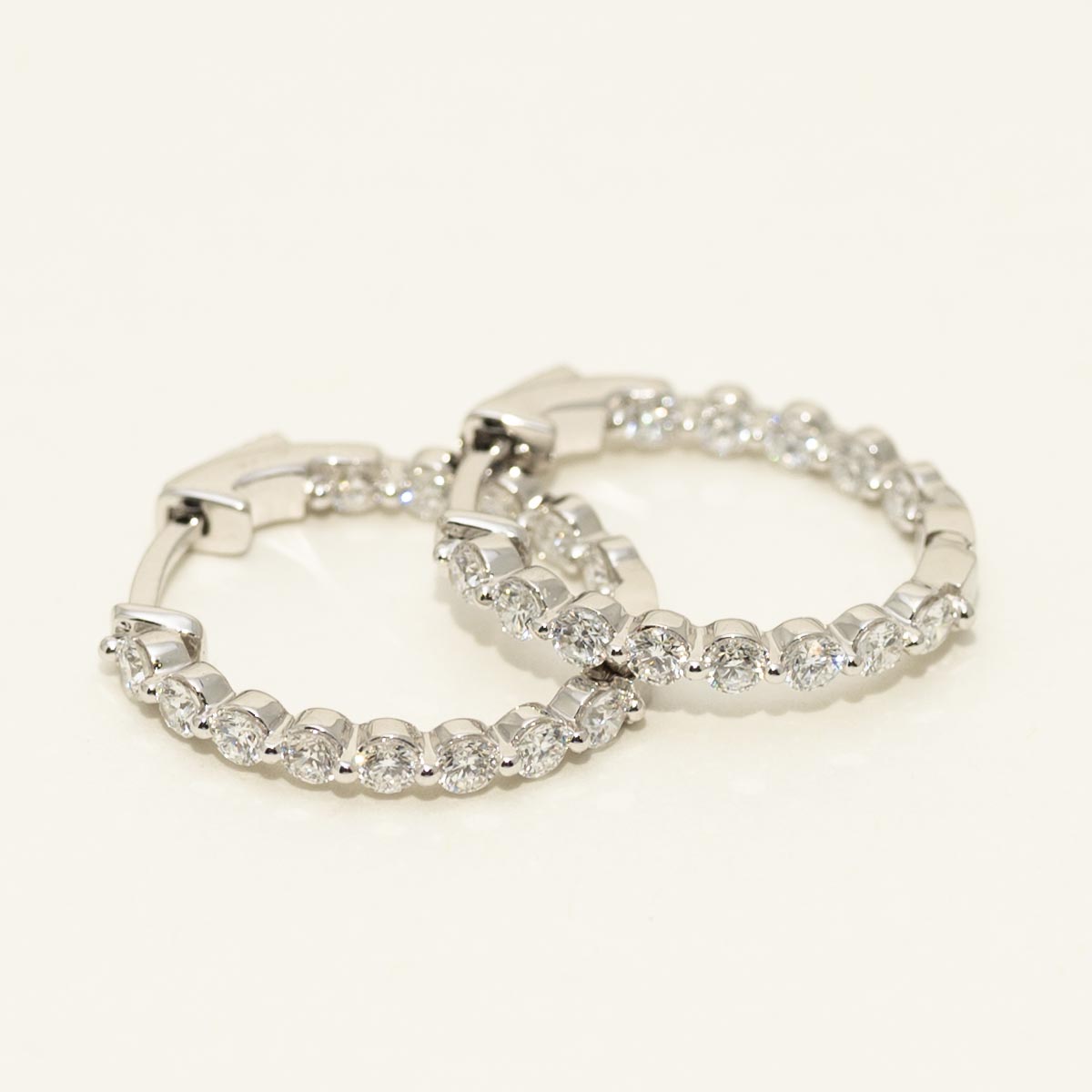 Lab Grown Diamond Inside Out Hoop Earrings in 14kt White Gold (1ct tw)