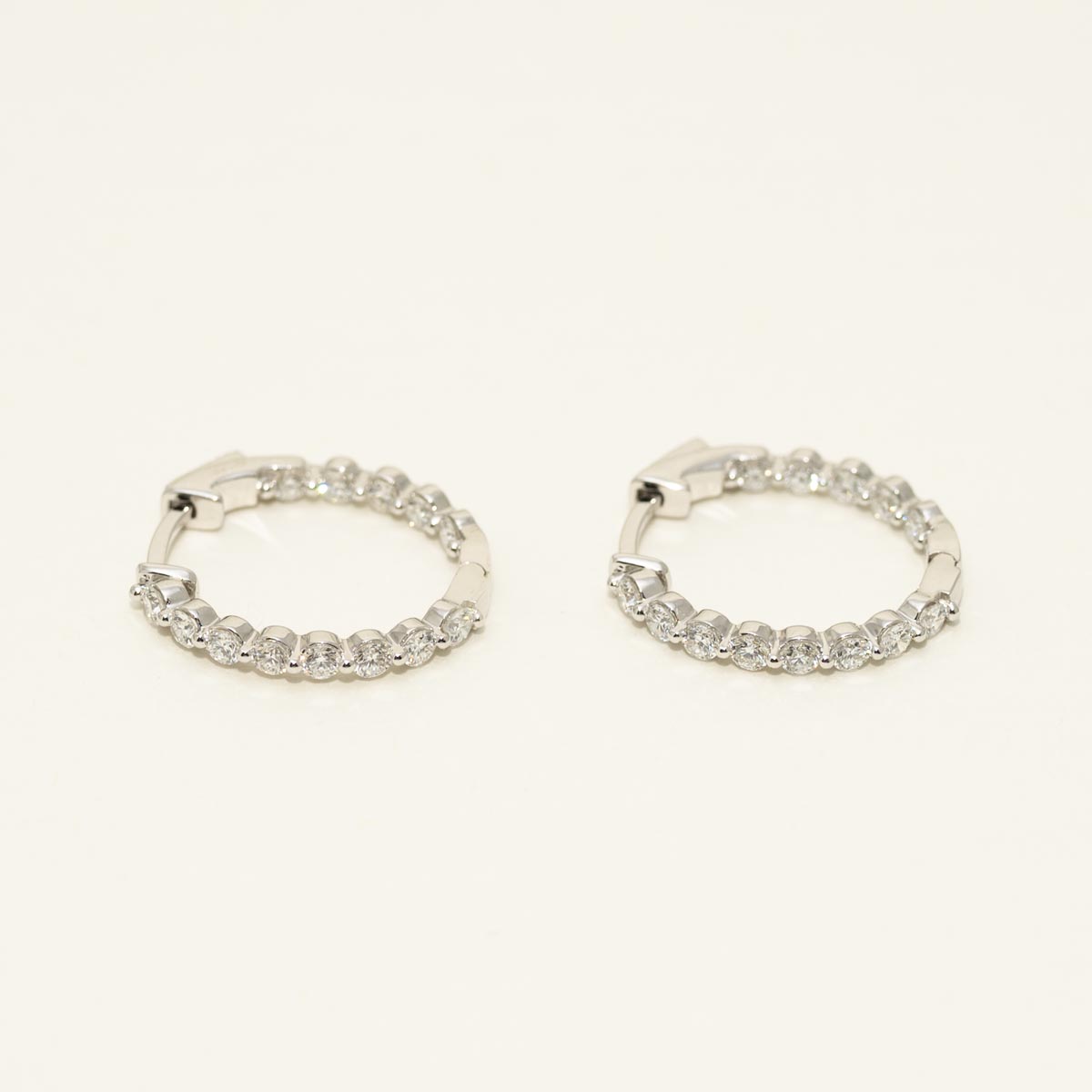 Lab Grown Diamond Inside Out Hoop Earrings in 14kt White Gold (1ct tw)