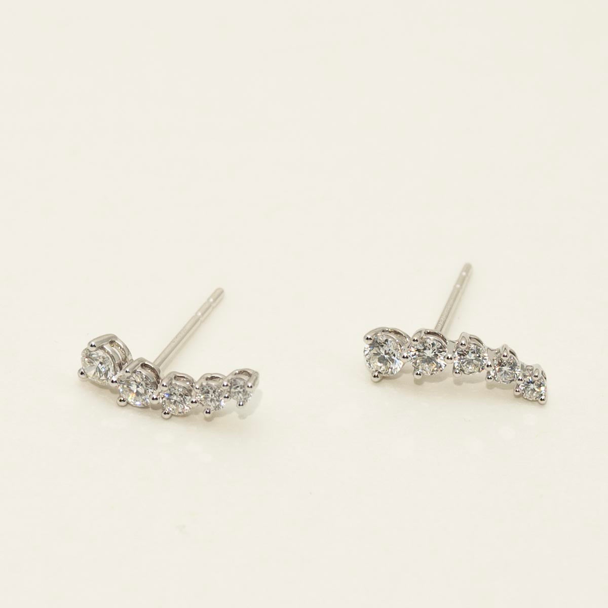 Memoire Essentials Diamond Climber Stud Earrings in 18kt White Gold (3/4ct tw)