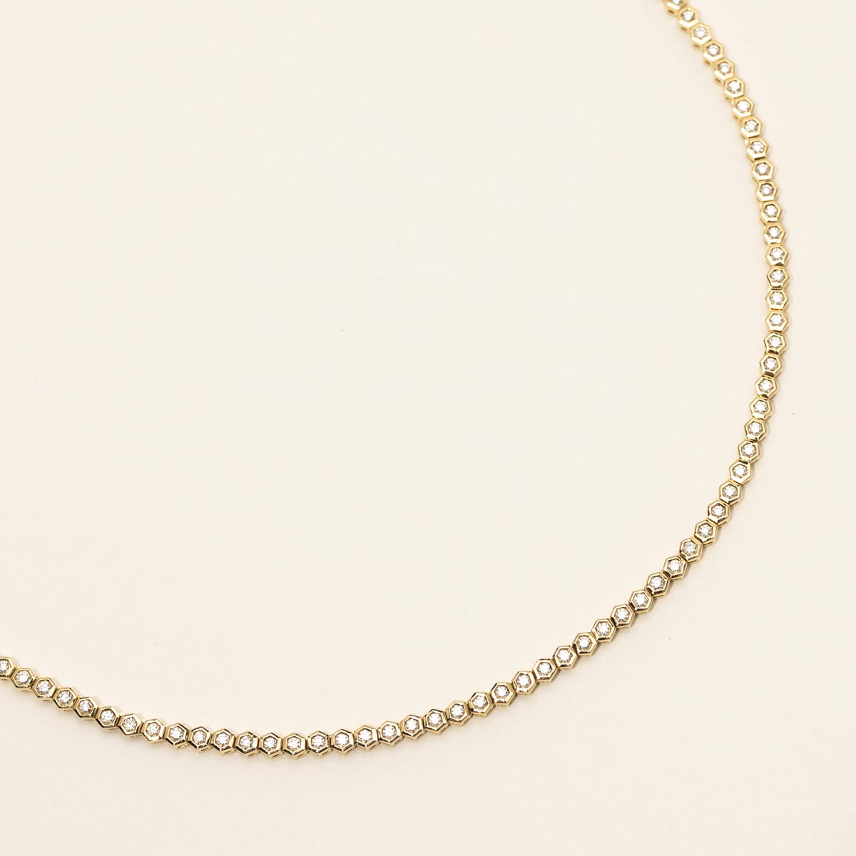 Day's Signature Diamond Hexagon Necklace in 18kt Yellow Gold (2 3/4ct tw)