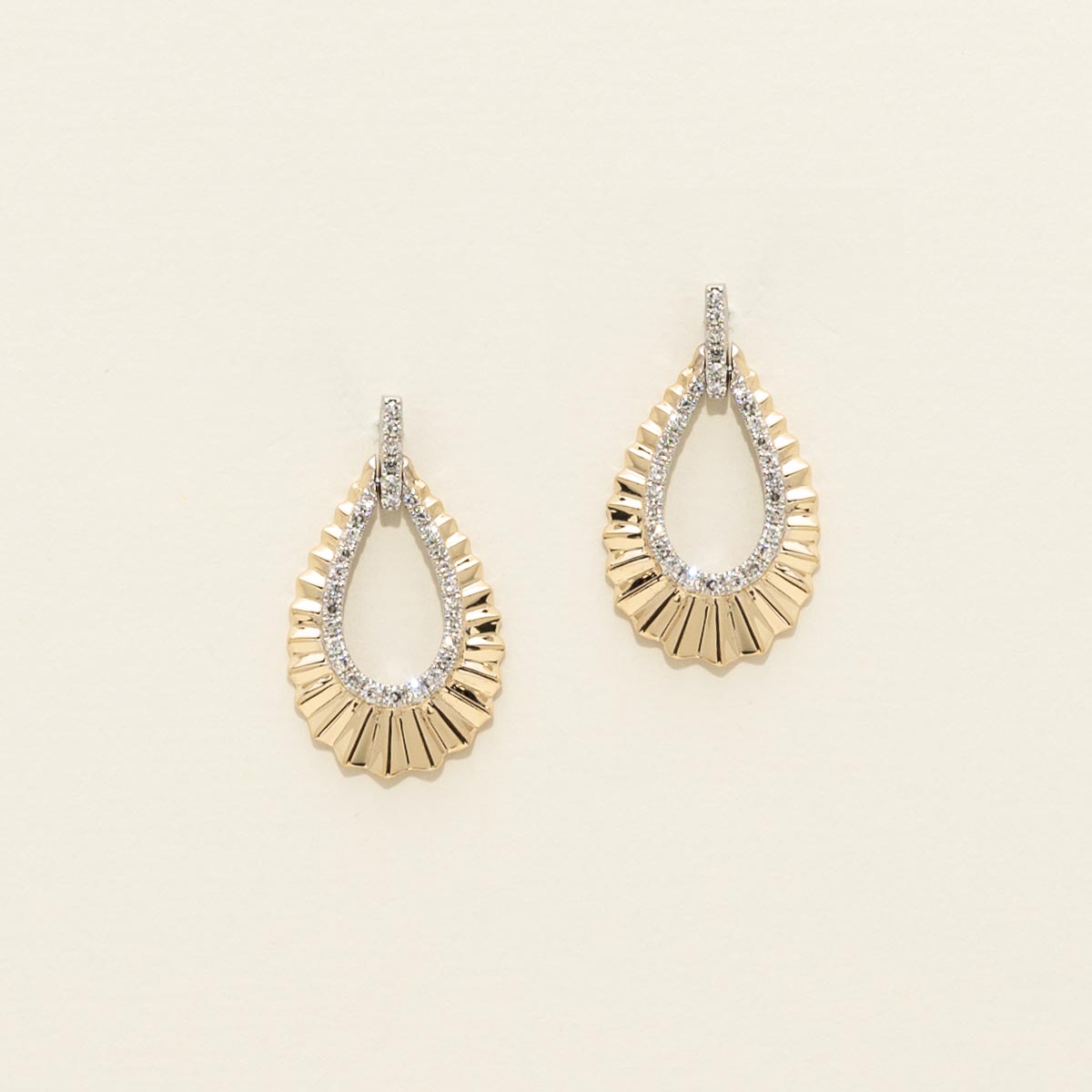 Diamond Drop Earrings in 14kt Yellow and White Gold (1/5ct tw)