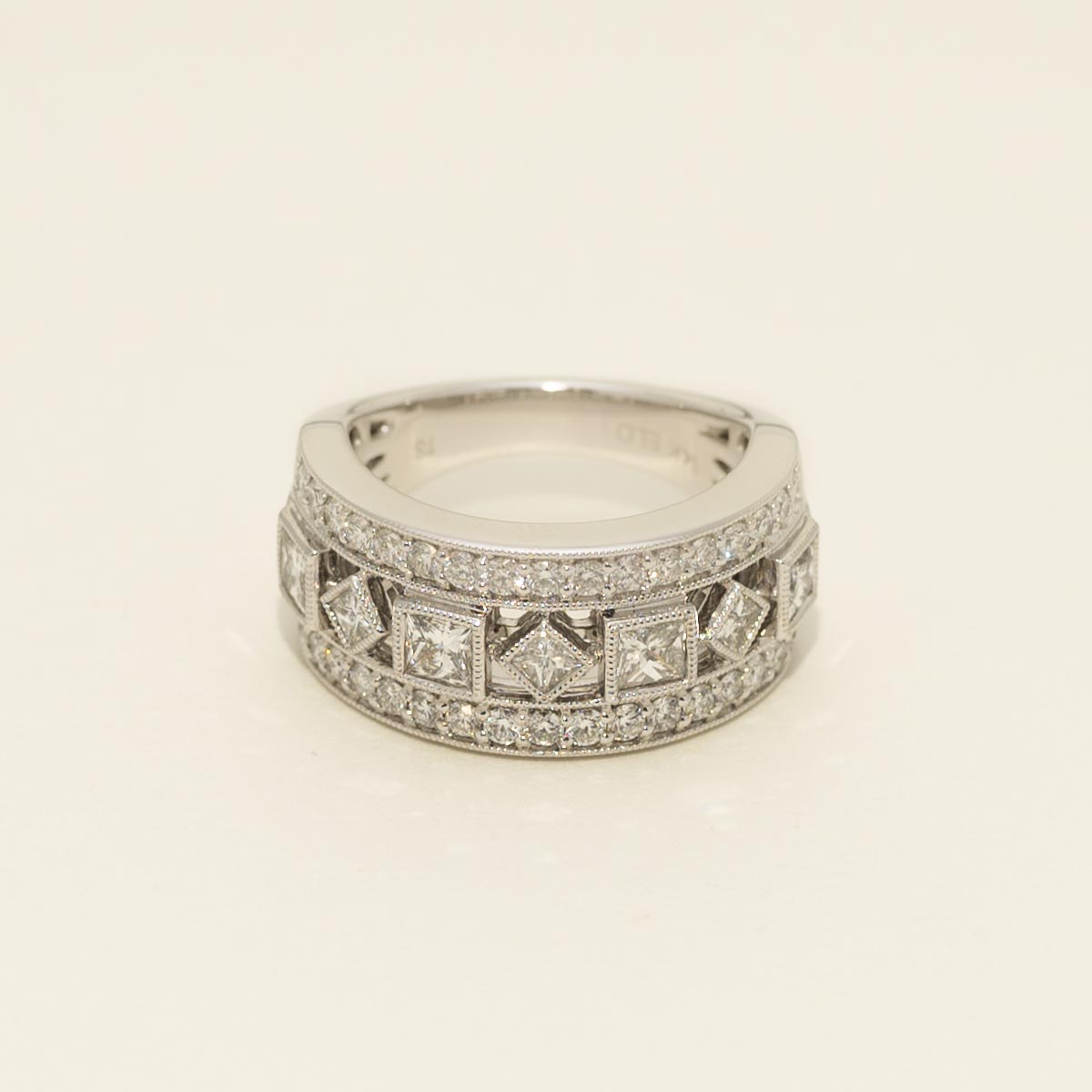 Diamond Fashion Ring in 14kt White Gold (1 3/8ct tw)