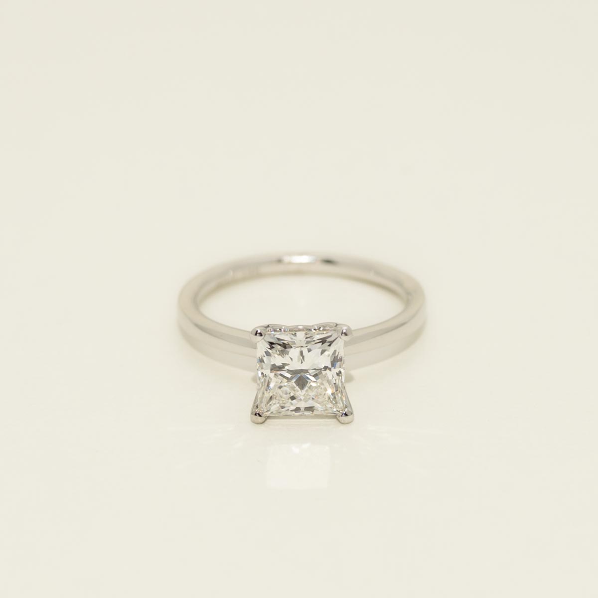 Lab Grown Princess Cut Diamond Solitaire Engagement Ring in 14kt White Gold (2ct)