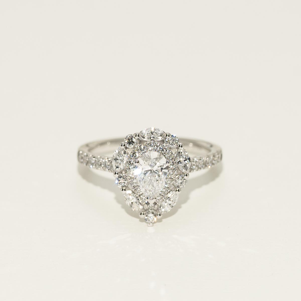 Lab Grown Pear Shape Diamond Engagement Ring in 14kt White Gold (1 1/3ct tw)