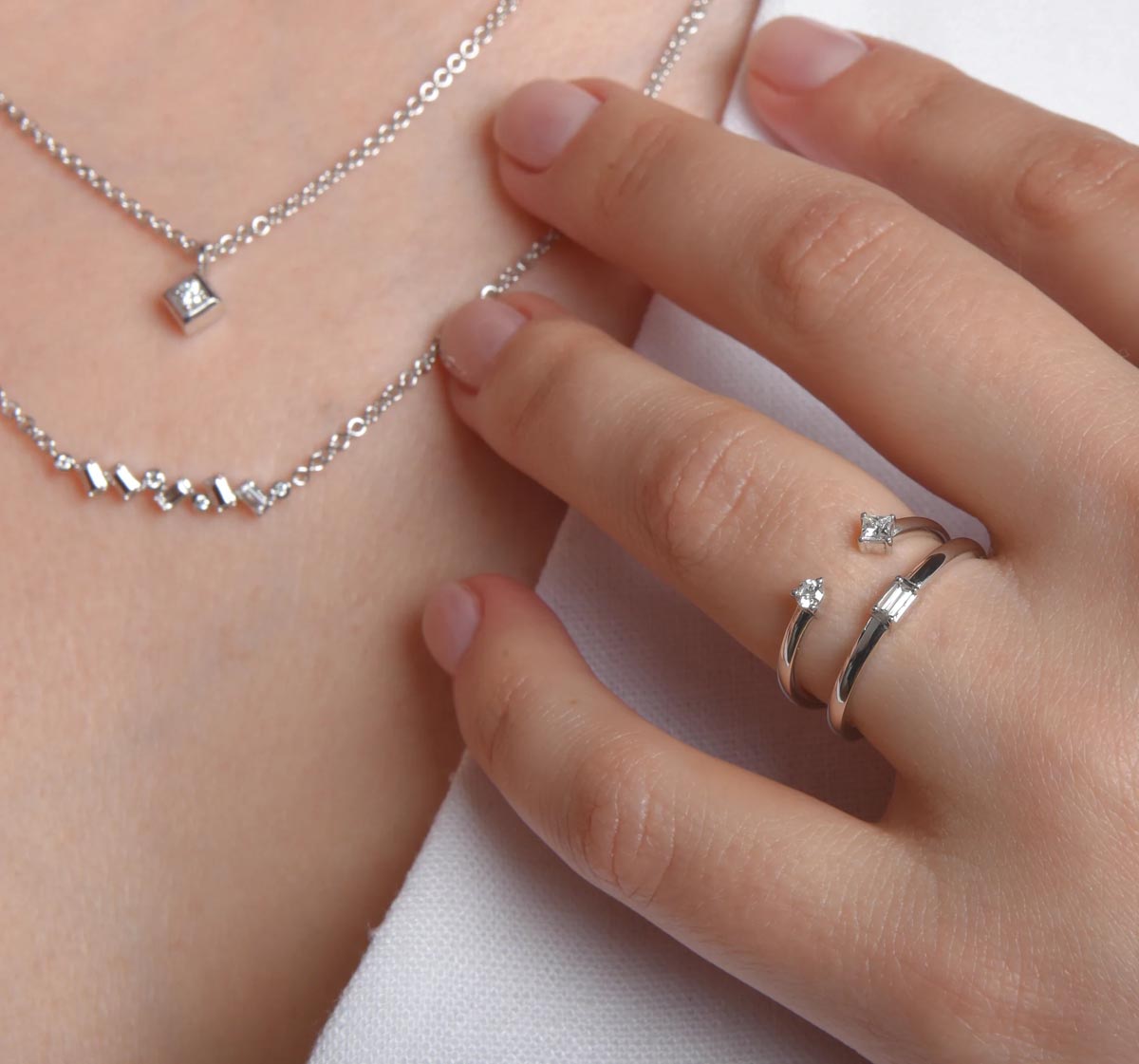 Lands Collection Ice Diamond Ring in White Modern Electrum (1/10ct tw)