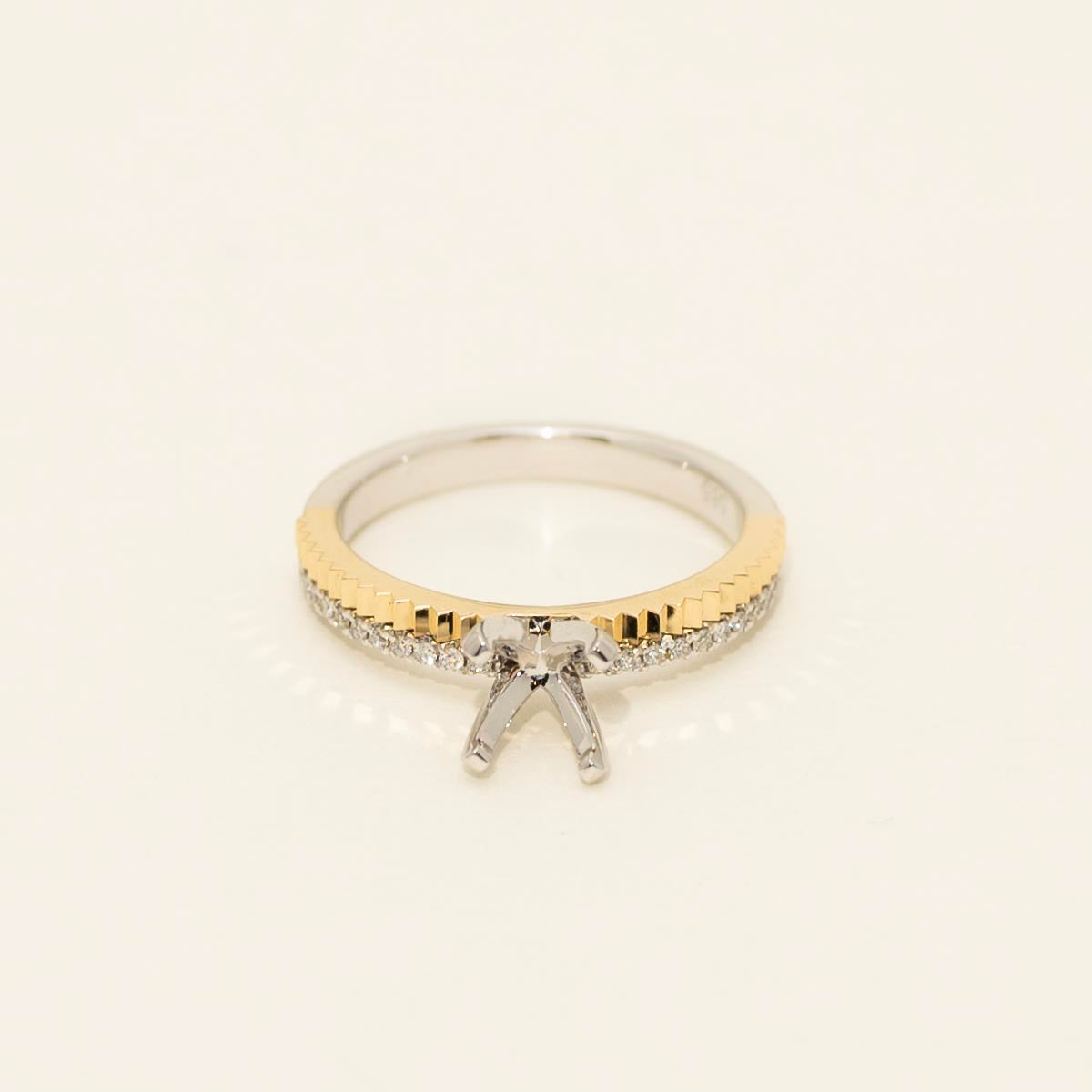 Diamond Engagement Ring Setting in 14kt White and Yellow Gold (1/10ct tw)