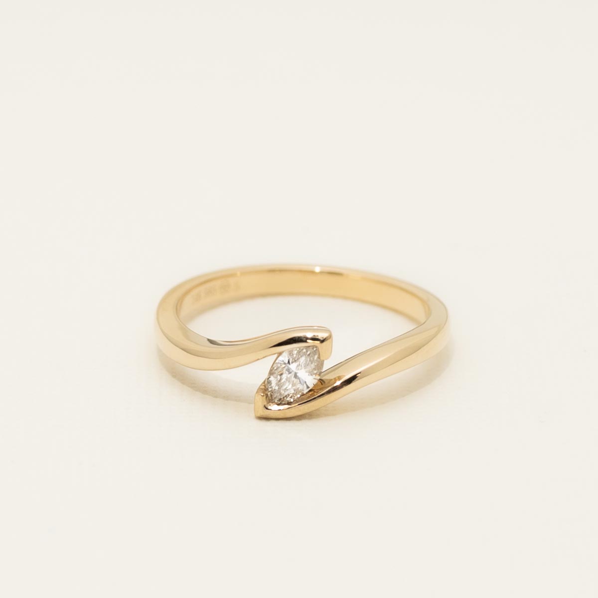Marquise Shape Diamond Ring in 14kt Yellow Gold (1/4ct)