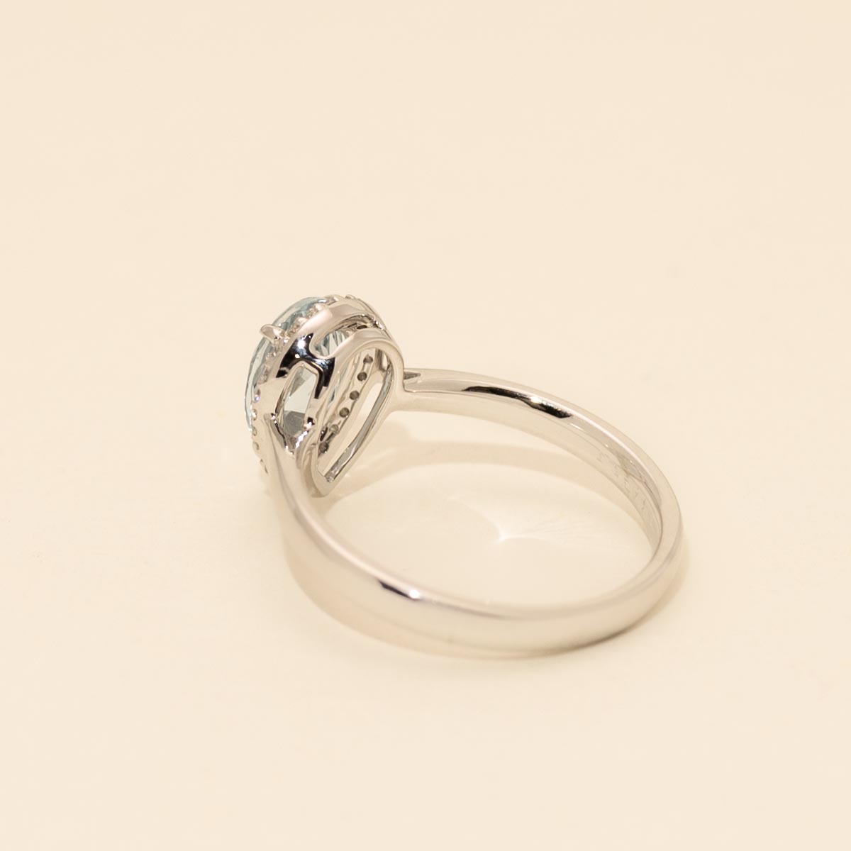 Pear Shape Aquamarine Ring in 14kt White Gold with Diamonds (1/10ct tw)