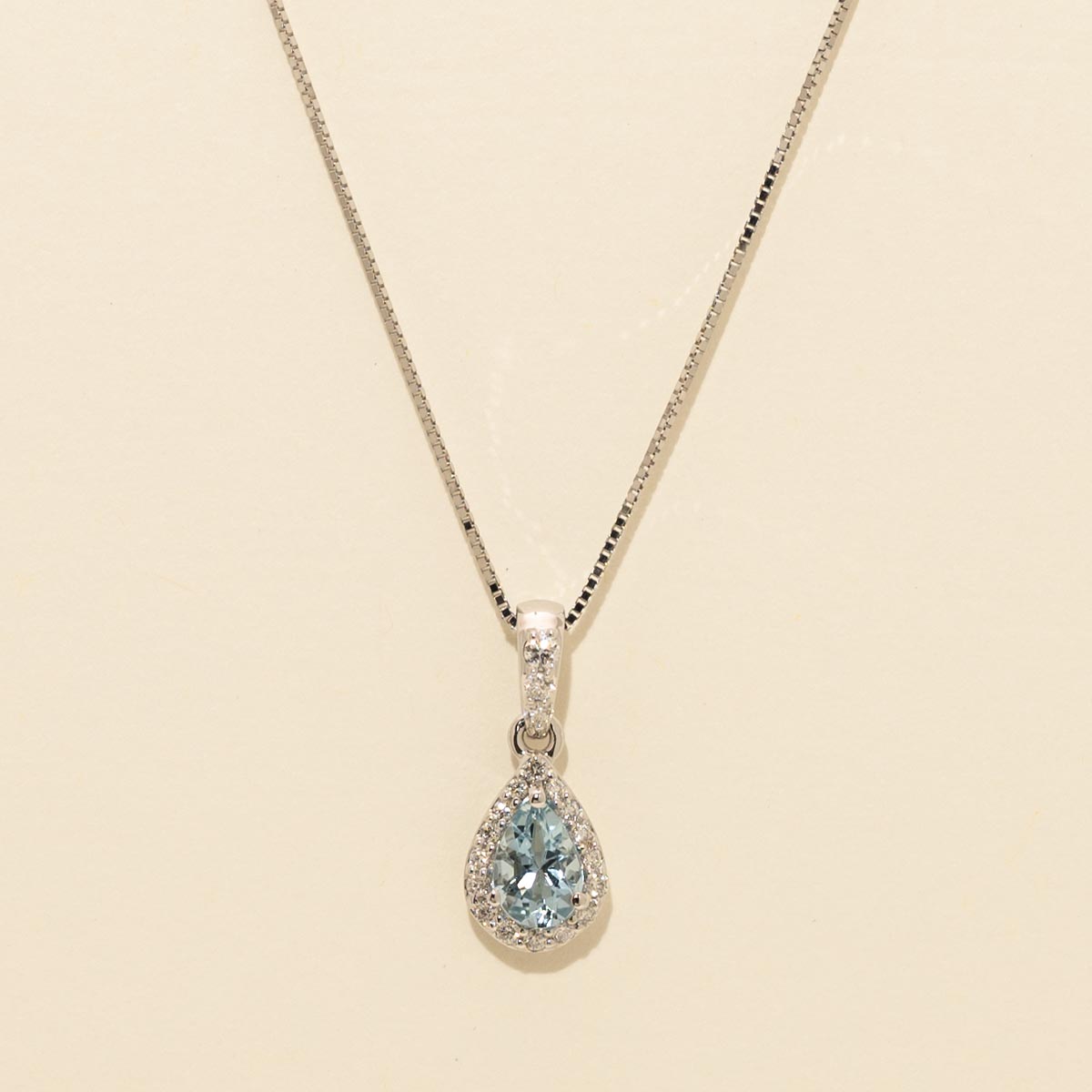 Pear Shape Aquamarine Necklace in 14kt White Gold with Diamonds (1/10ct tw)