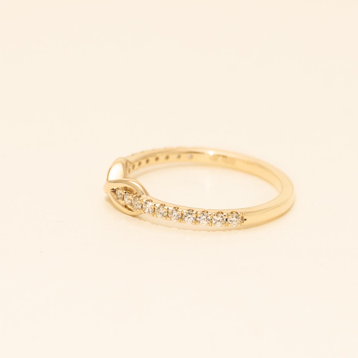 Northern Star Diamond Infinity Ring in 10kt Yellow Gold (1/5ct tw)