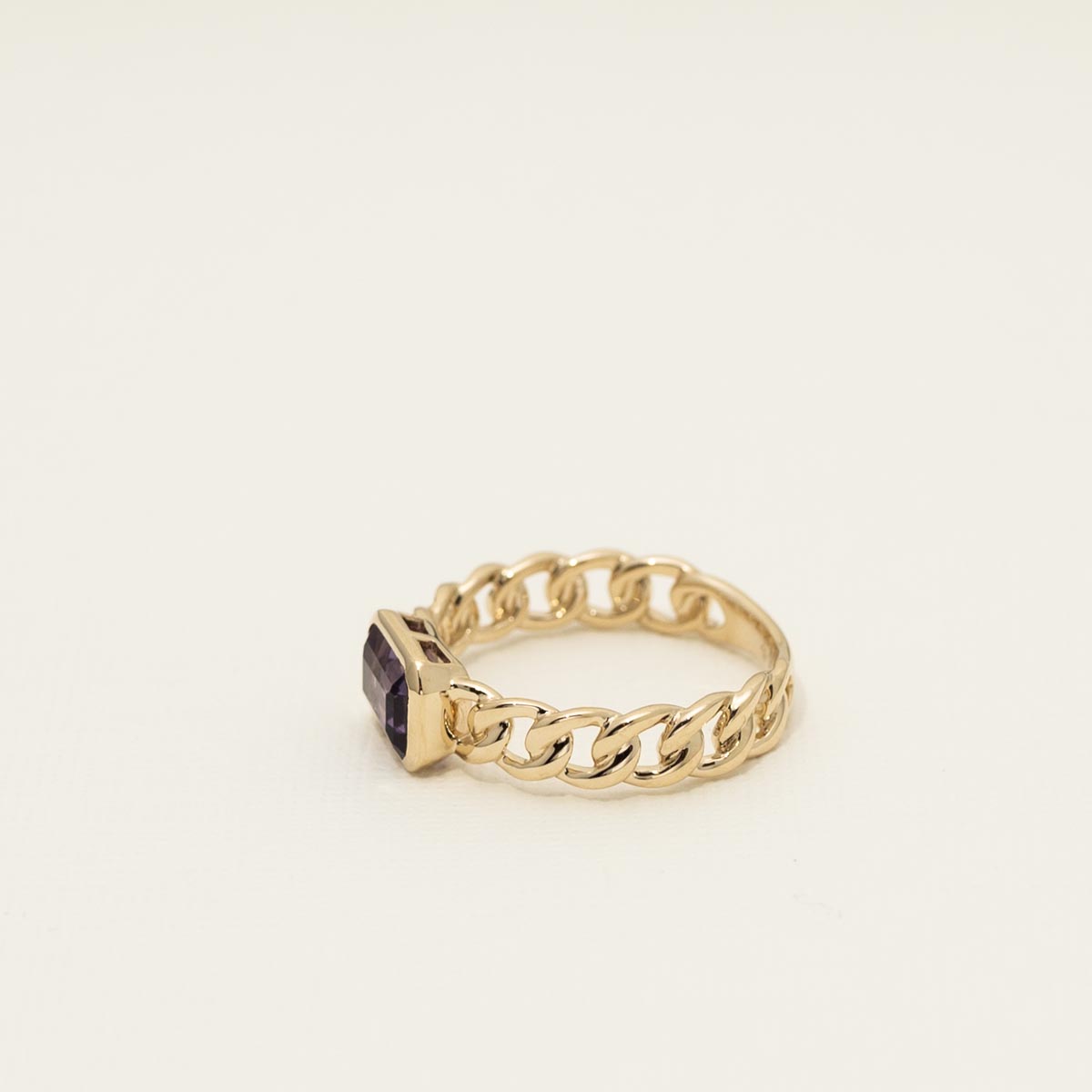 Emerald Cut Amethyst Curb Chain Ring in 14kt Yellow Gold